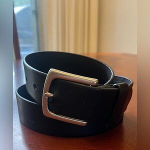 Gap Black Leather Belt Silver Metal Buckle Size 40